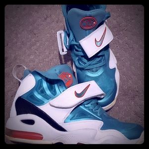 Nike Air Max Sneakers